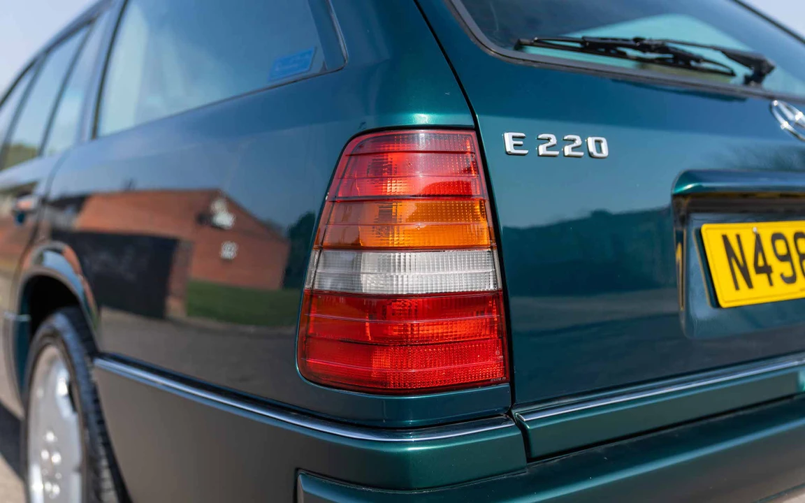 1995 Mercedes-Benz W124 E-Class - Image 27 of 31
