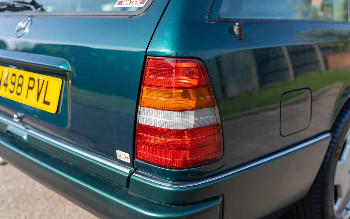 1995 Mercedes-Benz W124 E-Class - Image 30 of 31