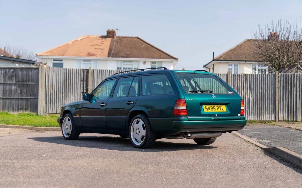 1995 Mercedes-Benz W124 E-Class - Image 8 of 31
