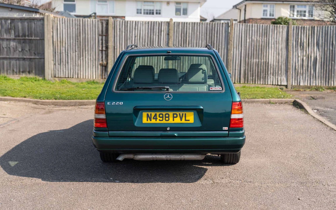 1995 Mercedes-Benz W124 E-Class - Image 15 of 31