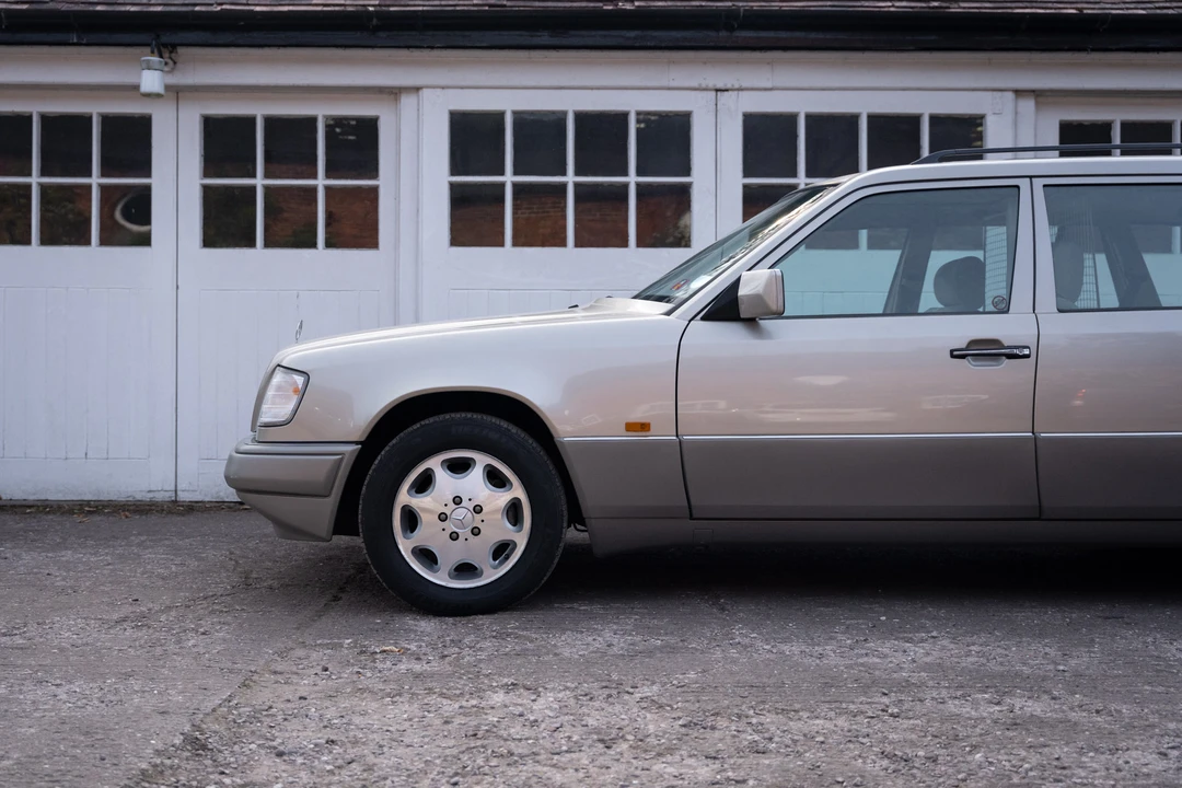 1995 Mercedes-Benz W124 E-Class - Image 23 of 31