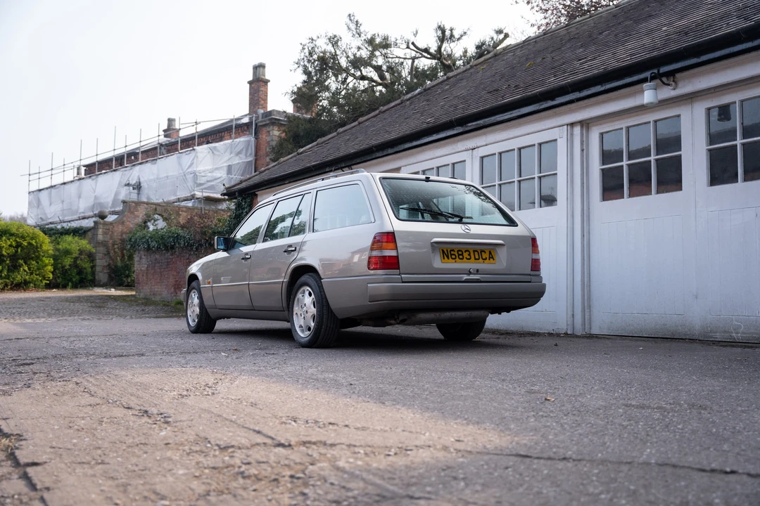 1995 Mercedes-Benz W124 E-Class - Image 3 of 31