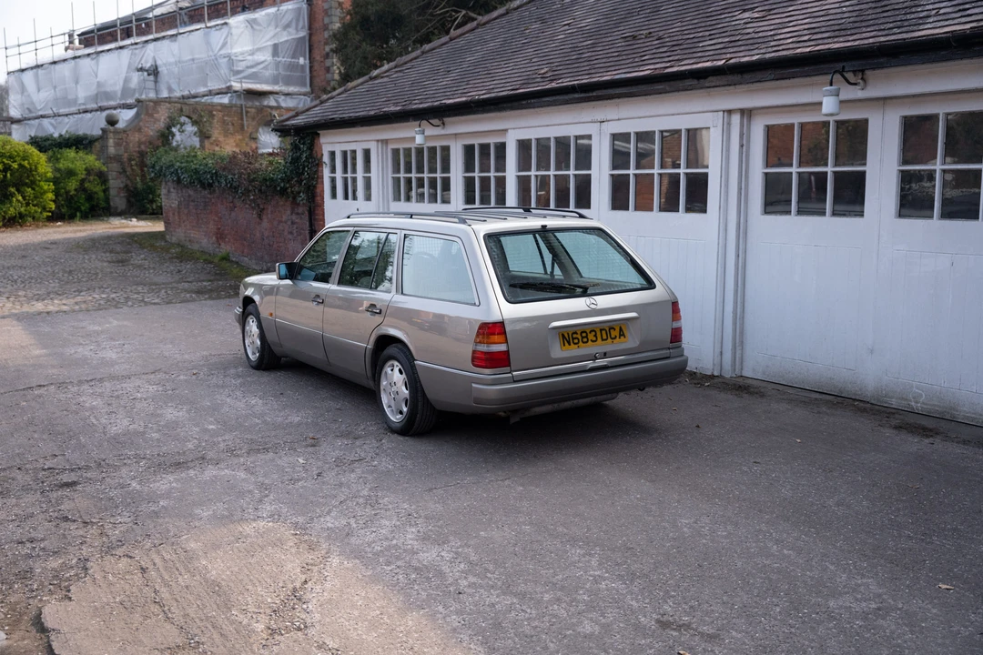 1995 Mercedes-Benz W124 E-Class - Image 15 of 31