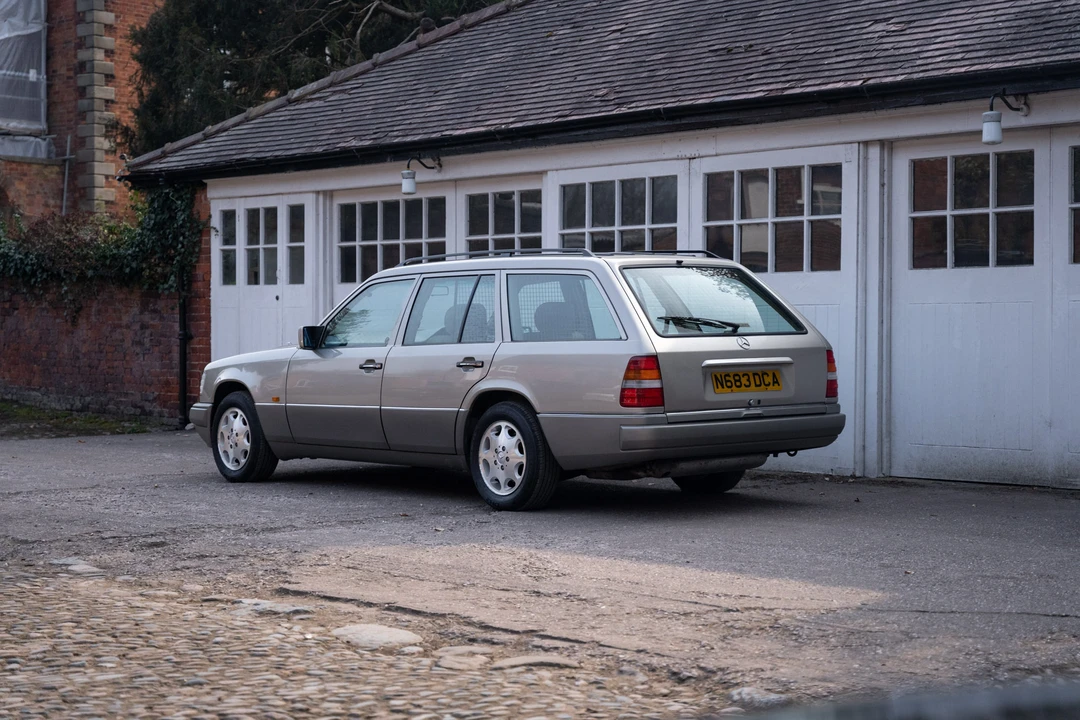 1995 Mercedes-Benz W124 E-Class - Image 14 of 31