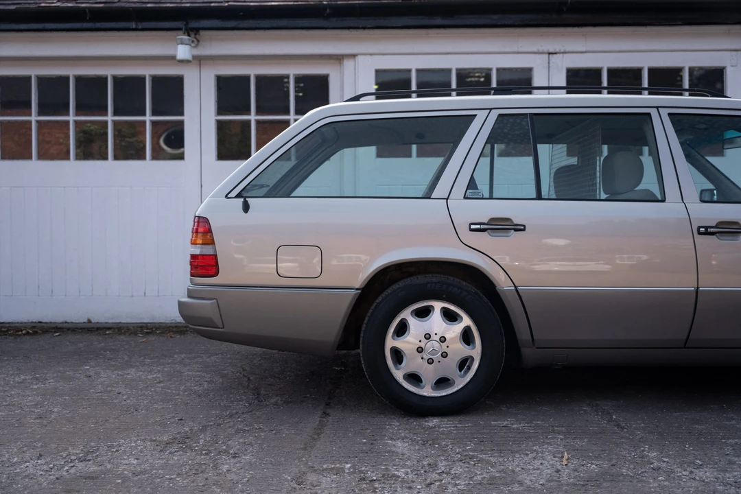 1995 Mercedes-Benz W124 E-Class - Image 27 of 31