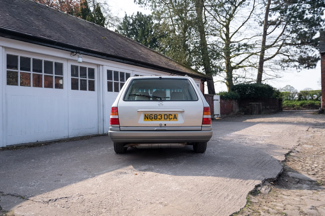 1995 Mercedes-Benz W124 E-Class - Image 12 of 31