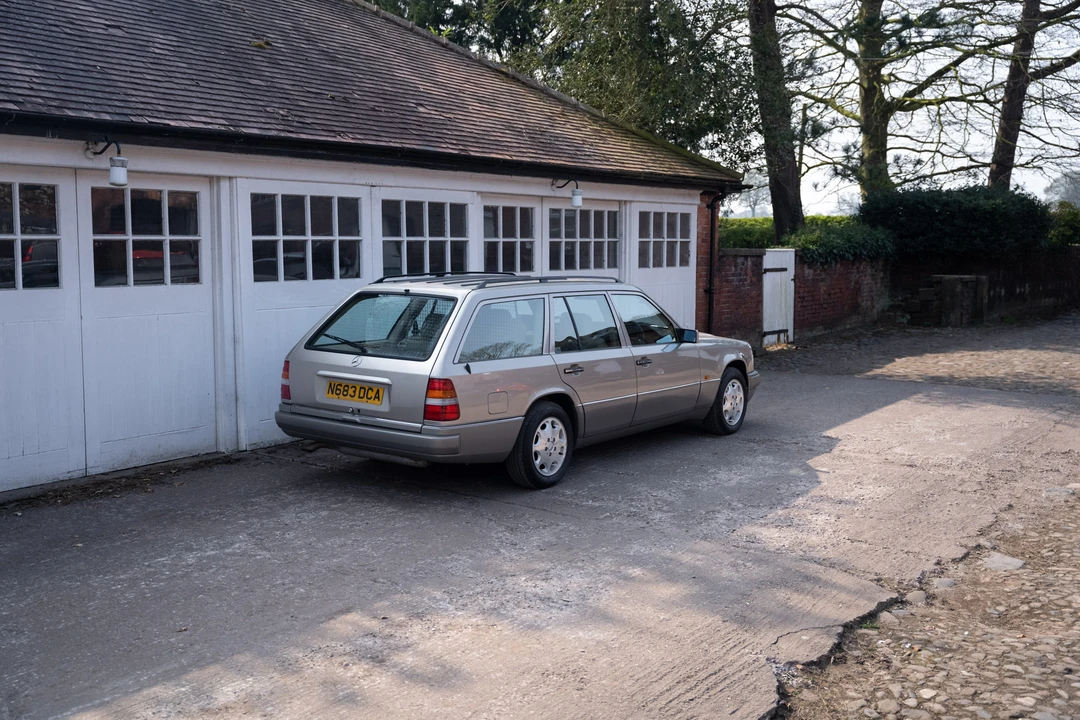 1995 Mercedes-Benz W124 E-Class - Image 11 of 31