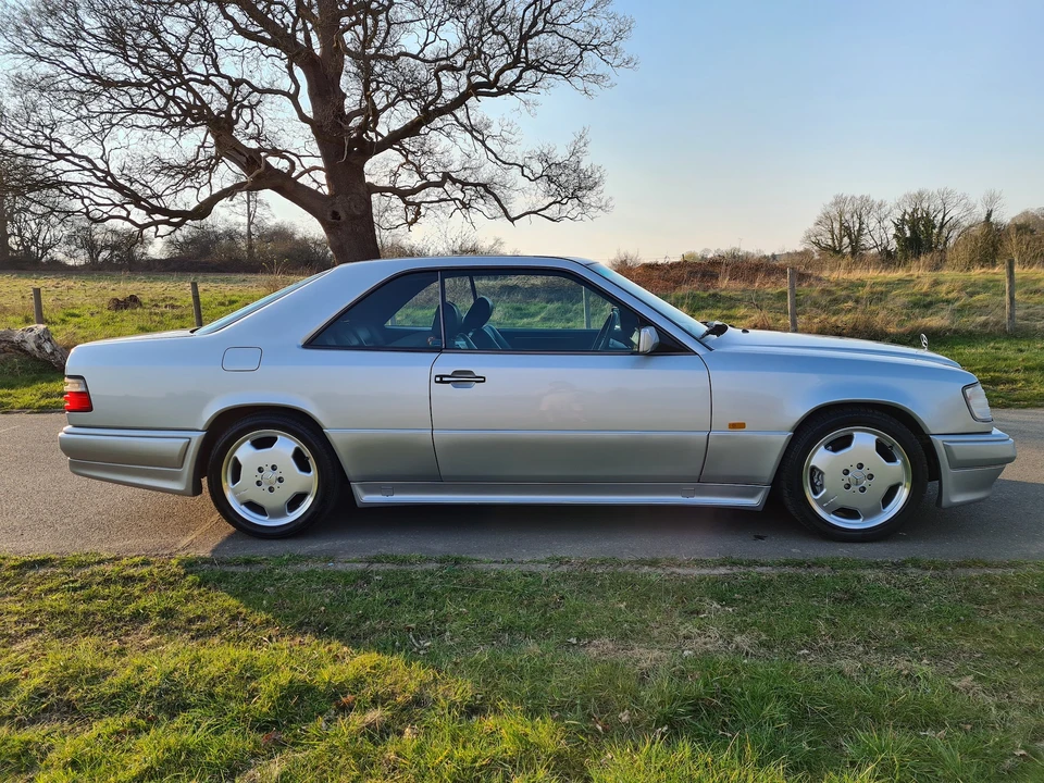 1995 Mercedes-Benz W124 E-Class - Image 9 of 21