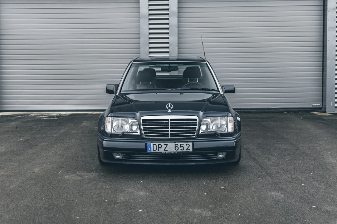 1995 Mercedes-Benz W124 E-Class - Image 3 of 31