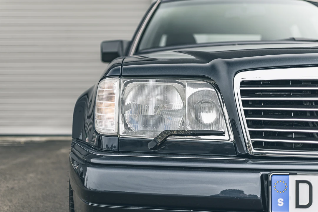 1995 Mercedes-Benz W124 E-Class - Image 14 of 31