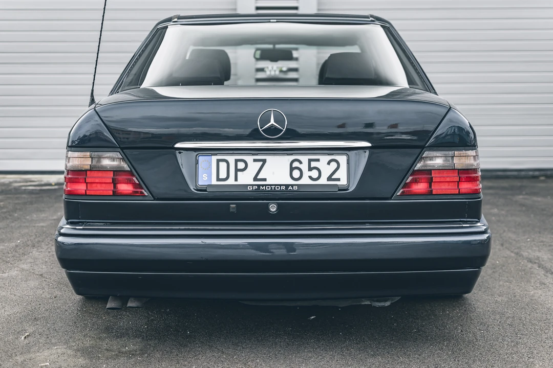 1995 Mercedes-Benz W124 E-Class - Image 27 of 31