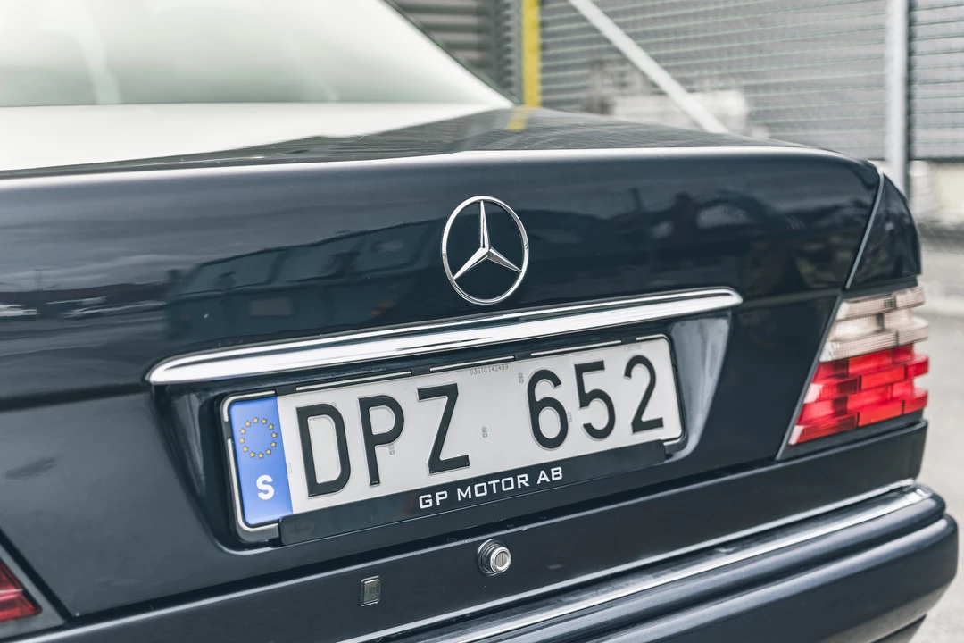 1995 Mercedes-Benz W124 E-Class - Image 30 of 31