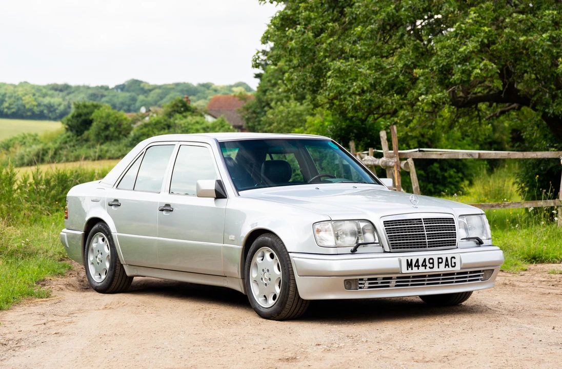 1995 Mercedes-Benz W124 E-Class - Image 2 of 31