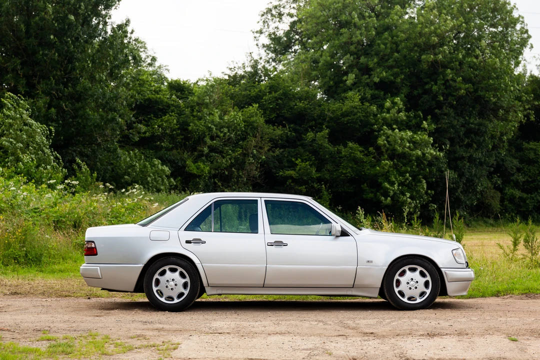 1995 Mercedes-Benz W124 E-Class - Image 14 of 31