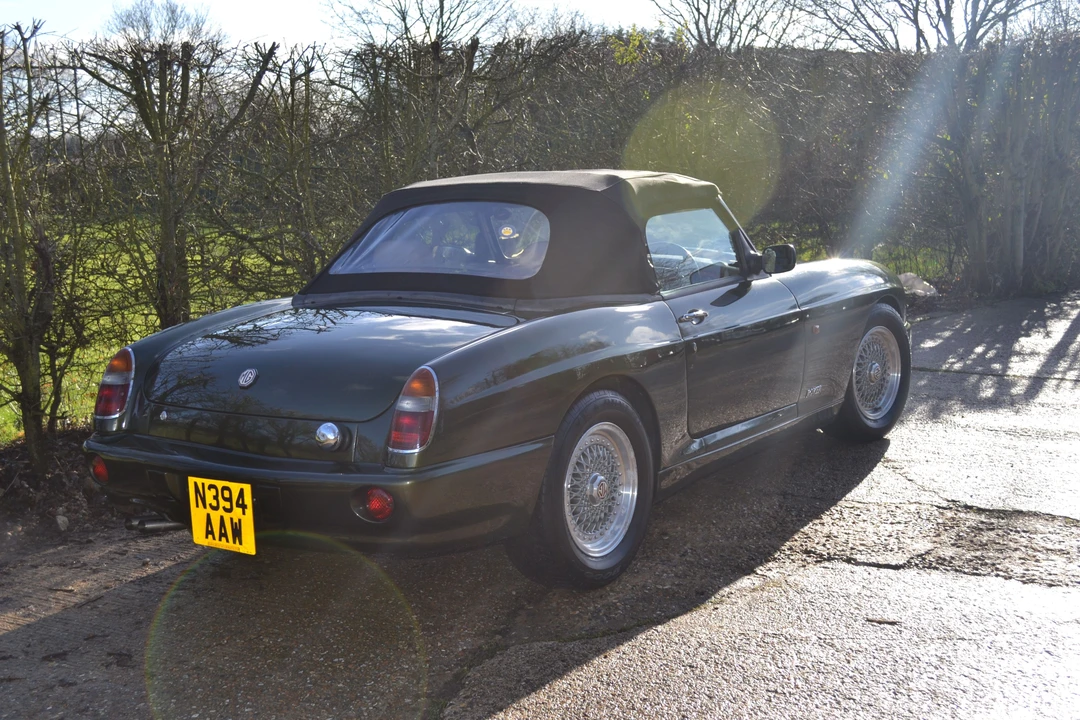 1995 MG RV8 - Image 7 of 12
