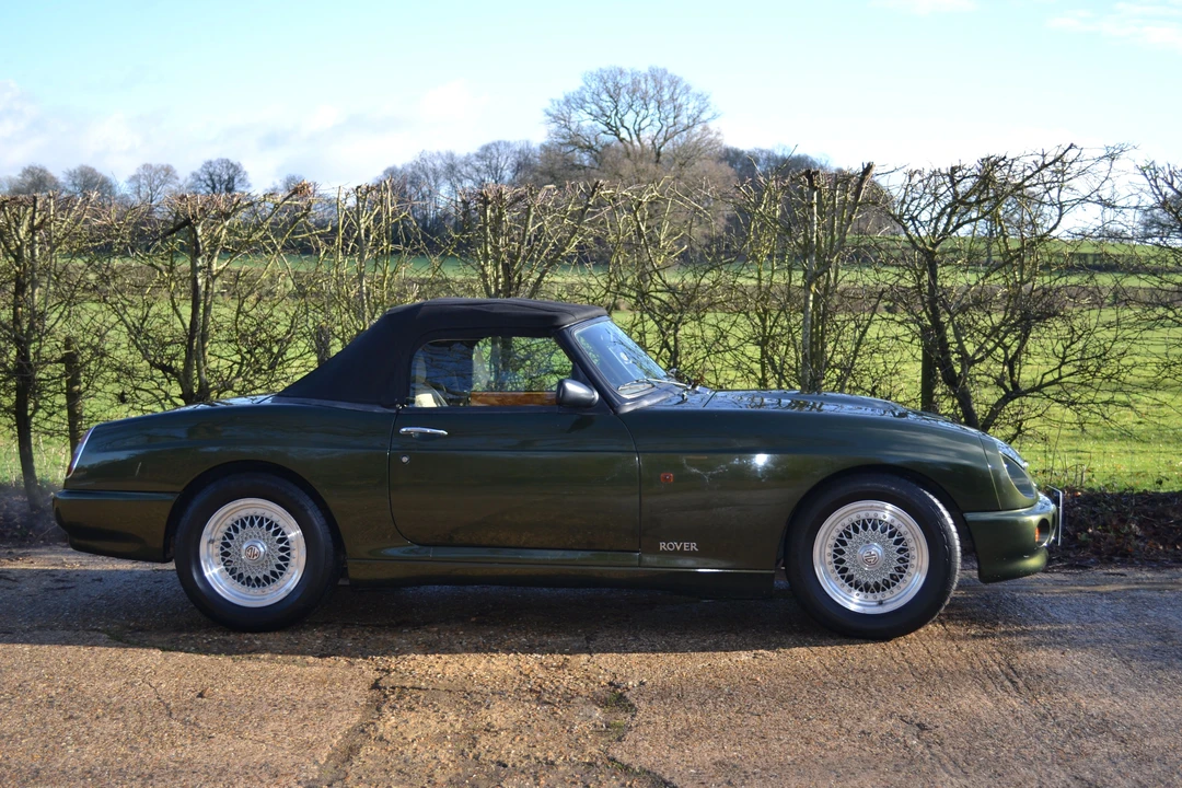 1995 MG RV8 - Image 8 of 12