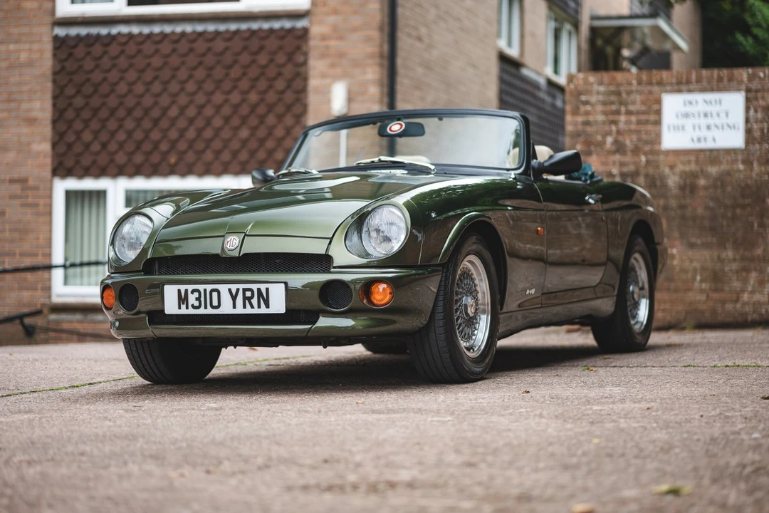 1995 MG RV8 - Image 6 of 30