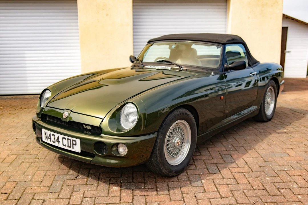 1995 MG RV8 - Image 9 of 30