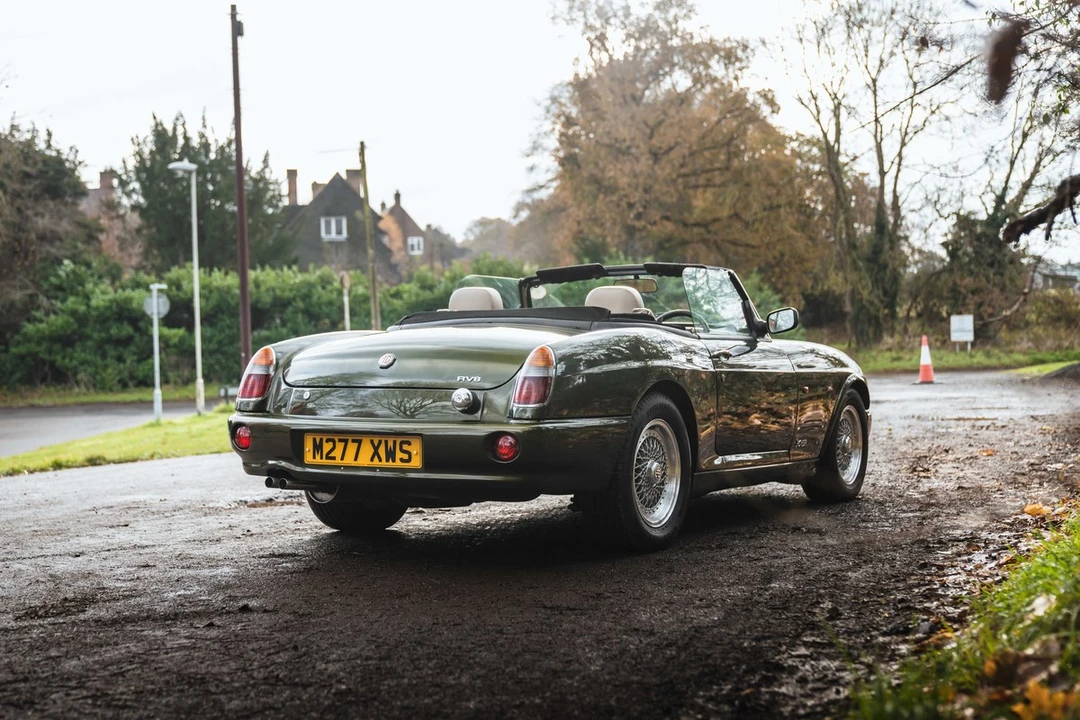 1995 MG RV8 - Image 3 of 30