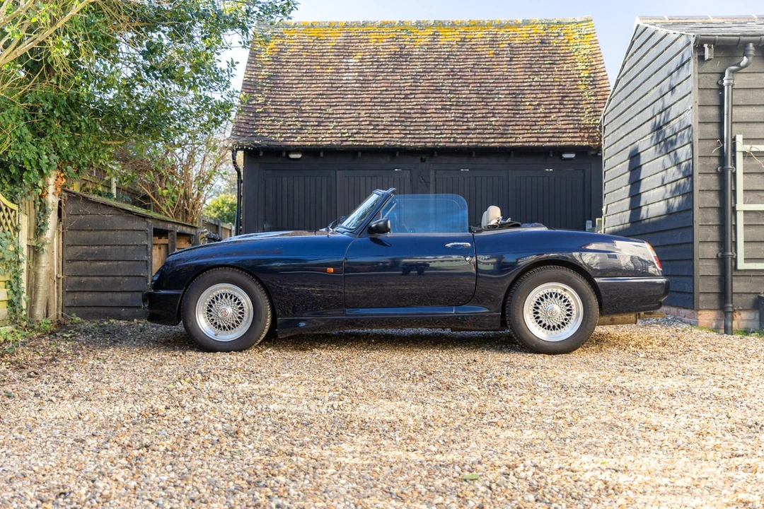 1995 MG RV8 - Image 21 of 30