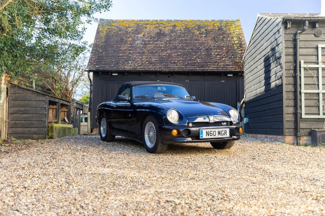 1995 MG RV8 - Image 28 of 30