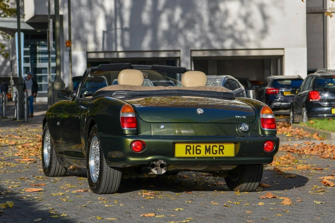 1994 MG RV8 - Image 11 of 30