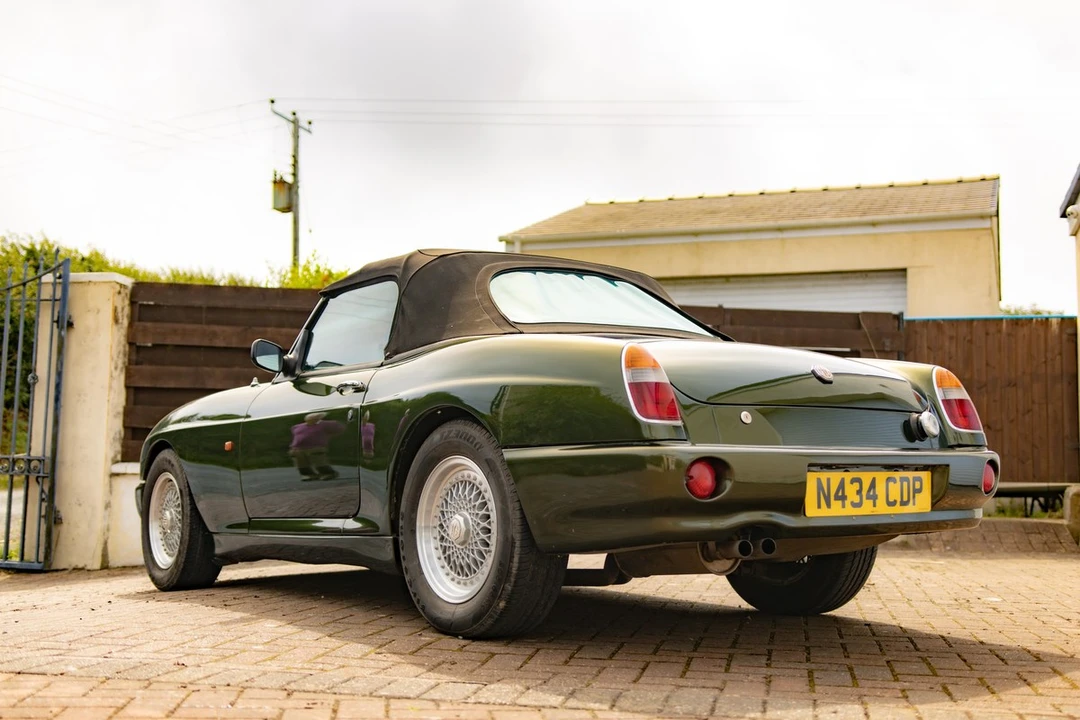 1995 MG RV8 - Image 11 of 30