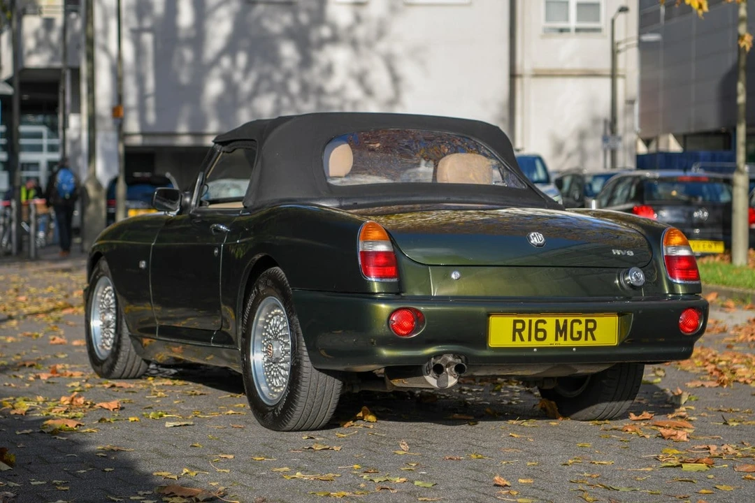 1994 MG RV8 - Image 17 of 30