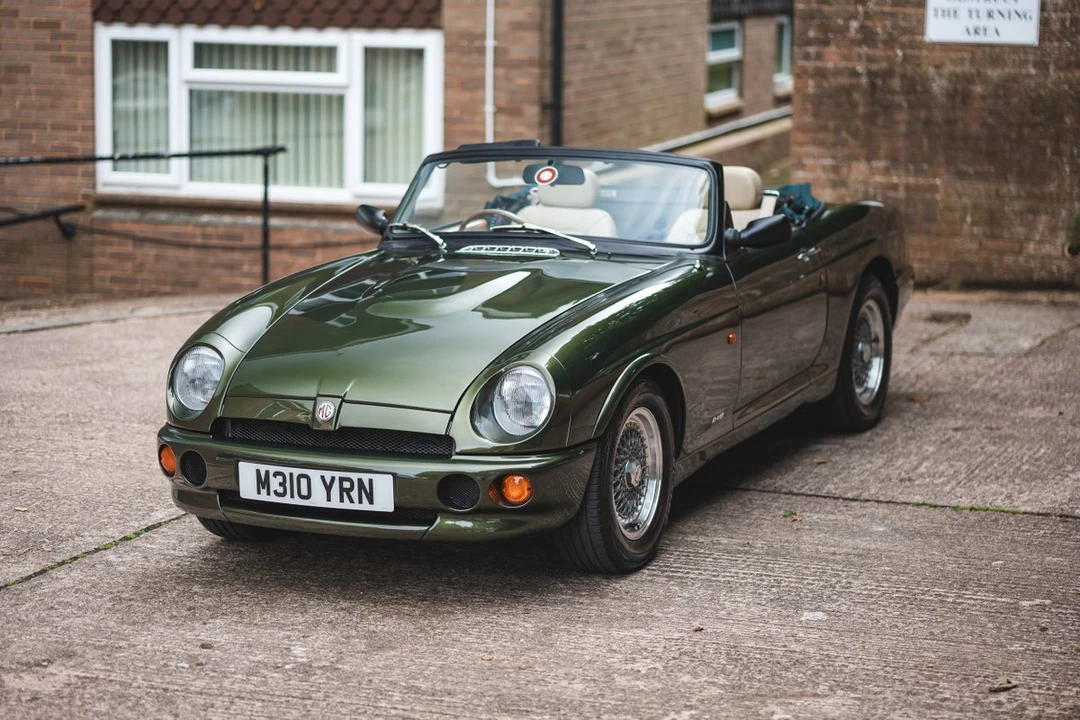 1995 MG RV8 - Image 7 of 30