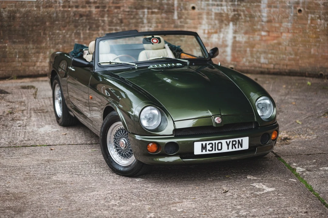 1995 MG RV8 - Image 5 of 30