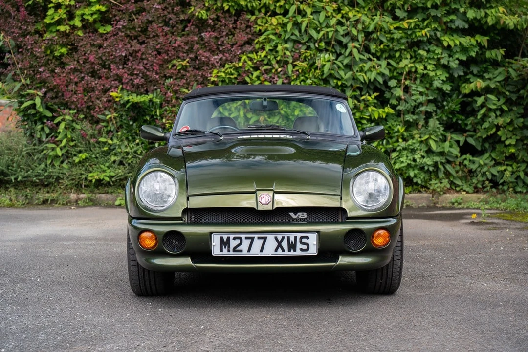 1995 MG RV8 - Image 27 of 30