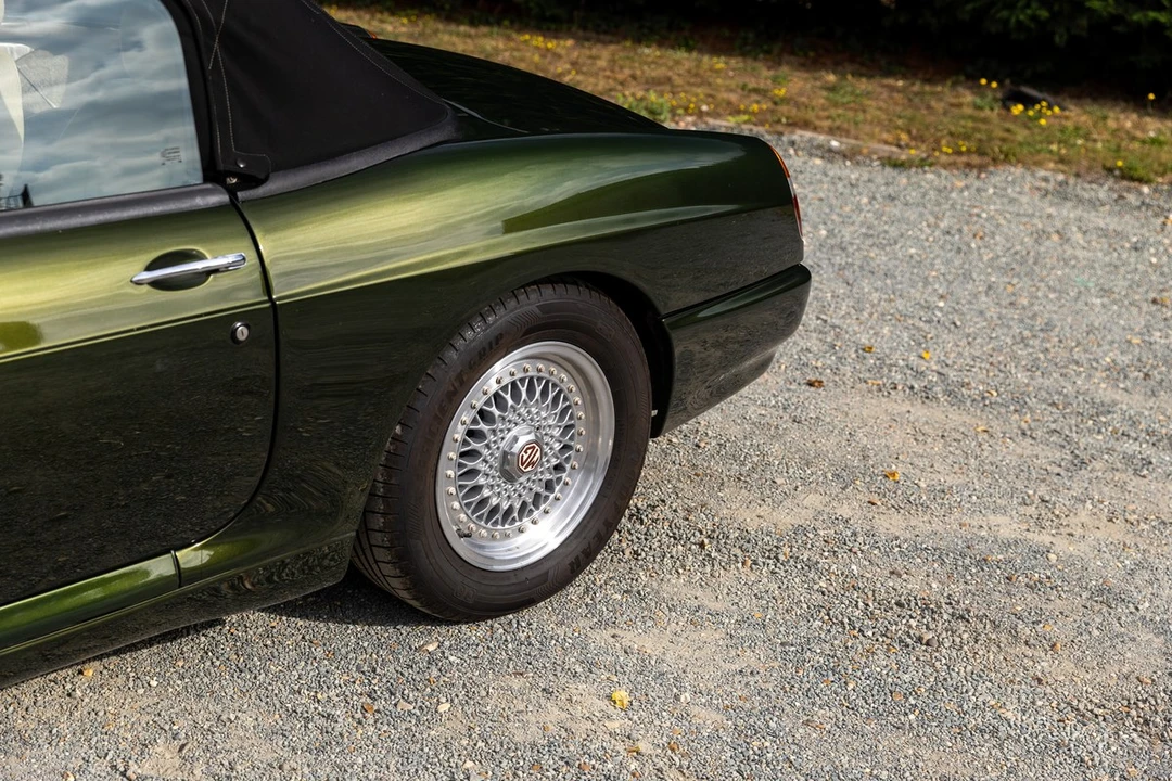 1995 MG RV8 - Image 20 of 30