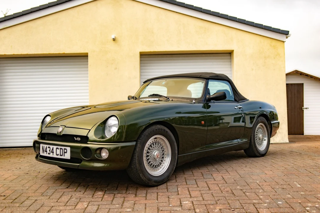 1995 MG RV8 - Image 7 of 30