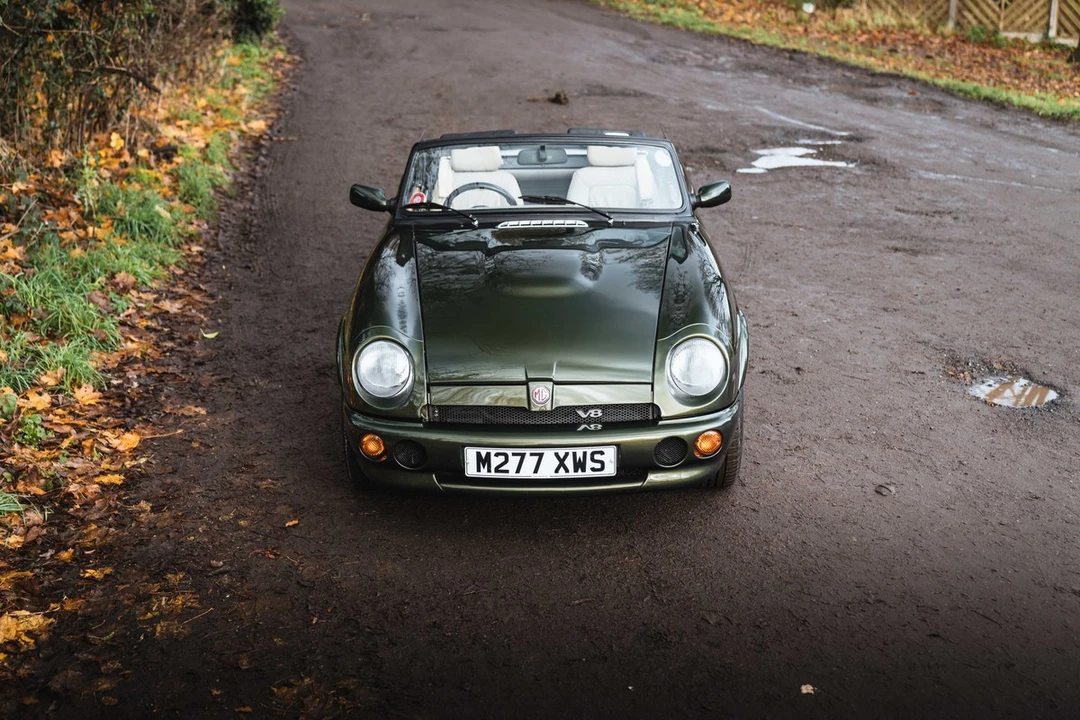 1995 MG RV8 - Image 4 of 30