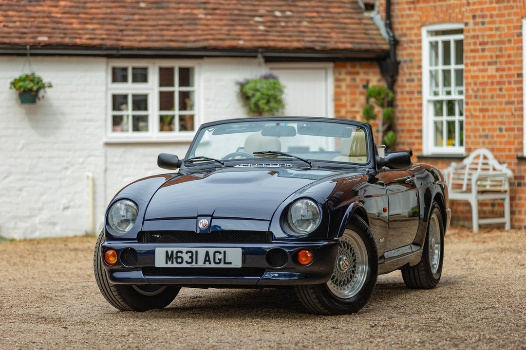 1995 MG RV8 - Image 5 of 30