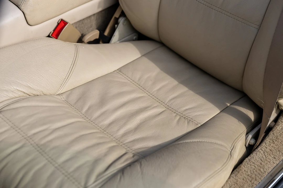 1995 MG RV8 - Image 27 of 30