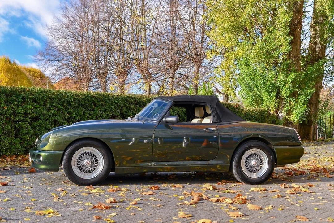 1994 MG RV8 - Image 18 of 30