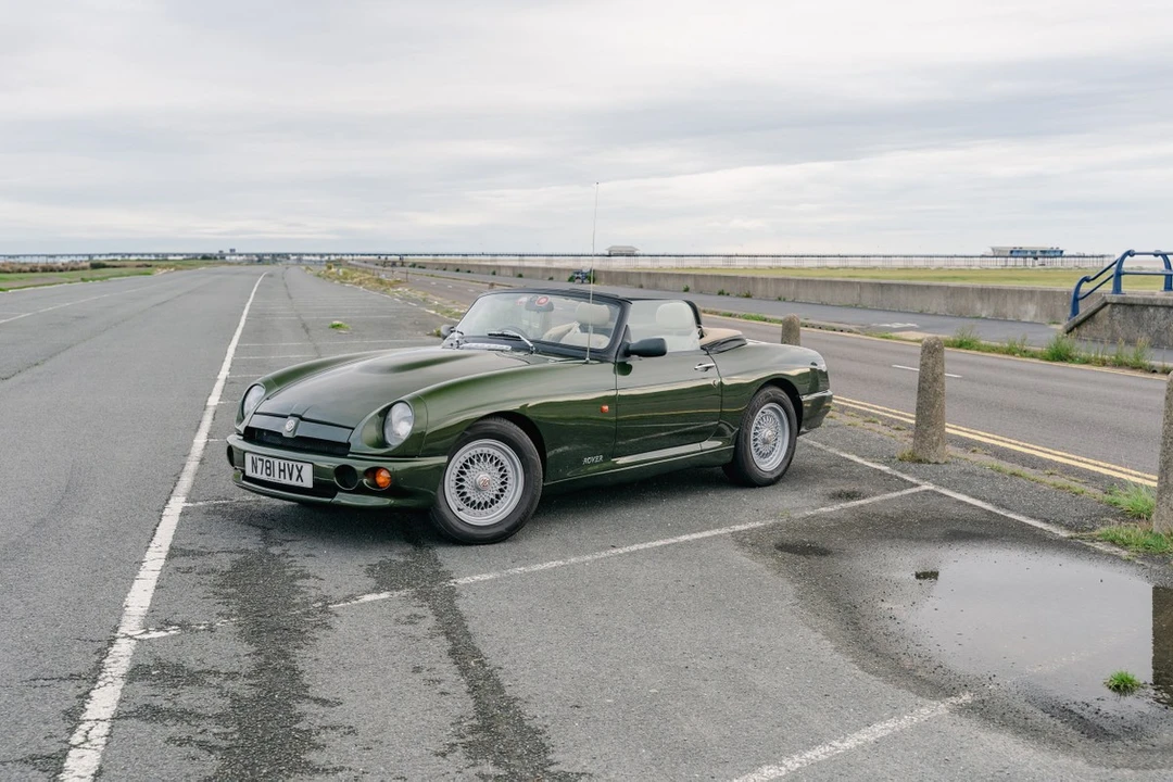1995 MG RV8 - Image 8 of 30