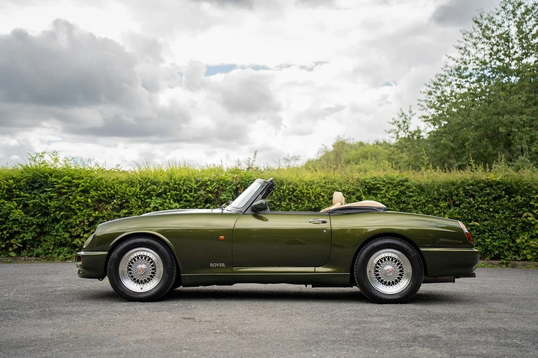 1995 MG RV8 - Image 11 of 30