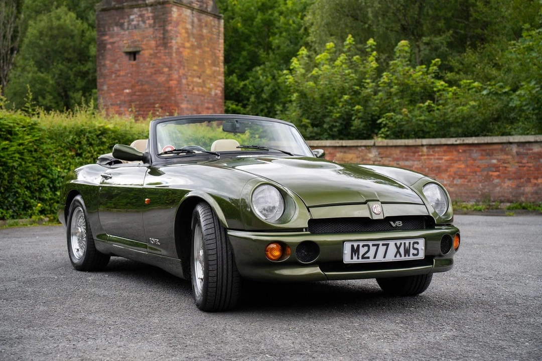 1995 MG RV8 - Image 5 of 30
