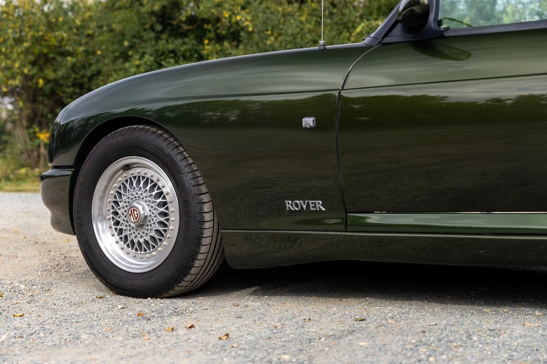 1995 MG RV8 - Image 19 of 30