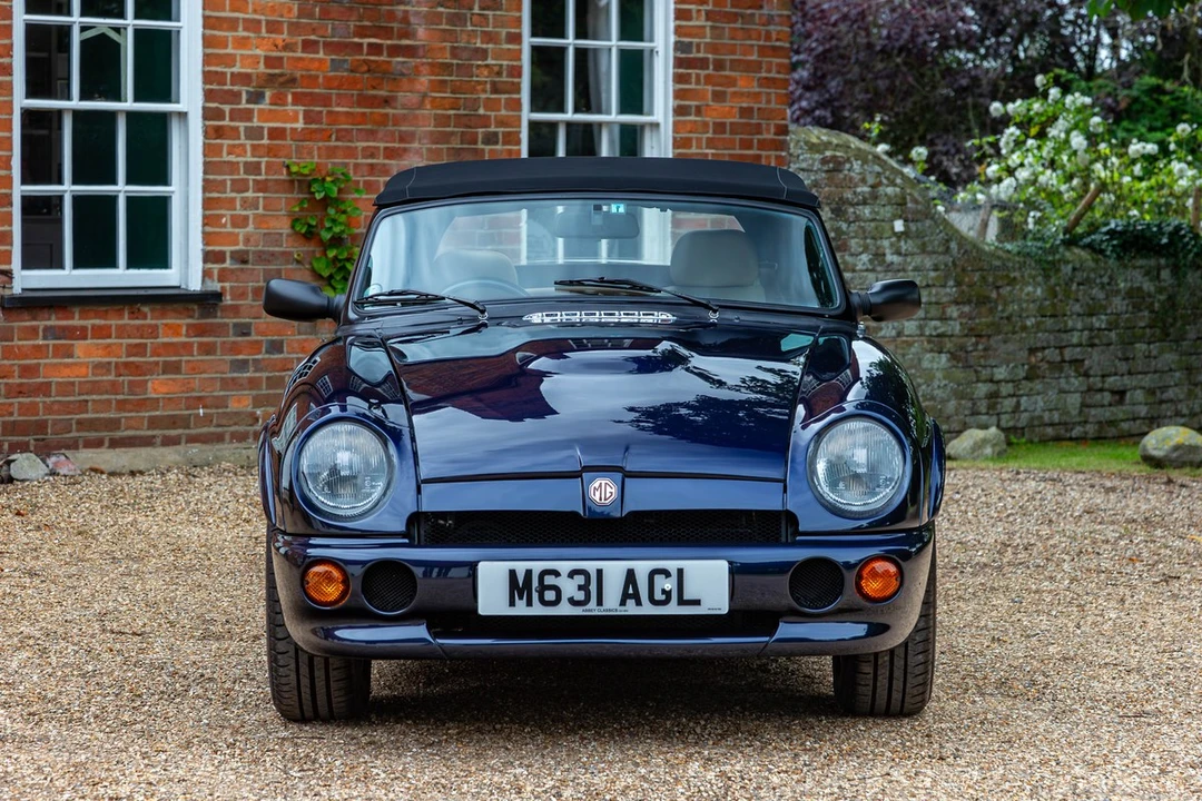 1995 MG RV8 - Image 21 of 30