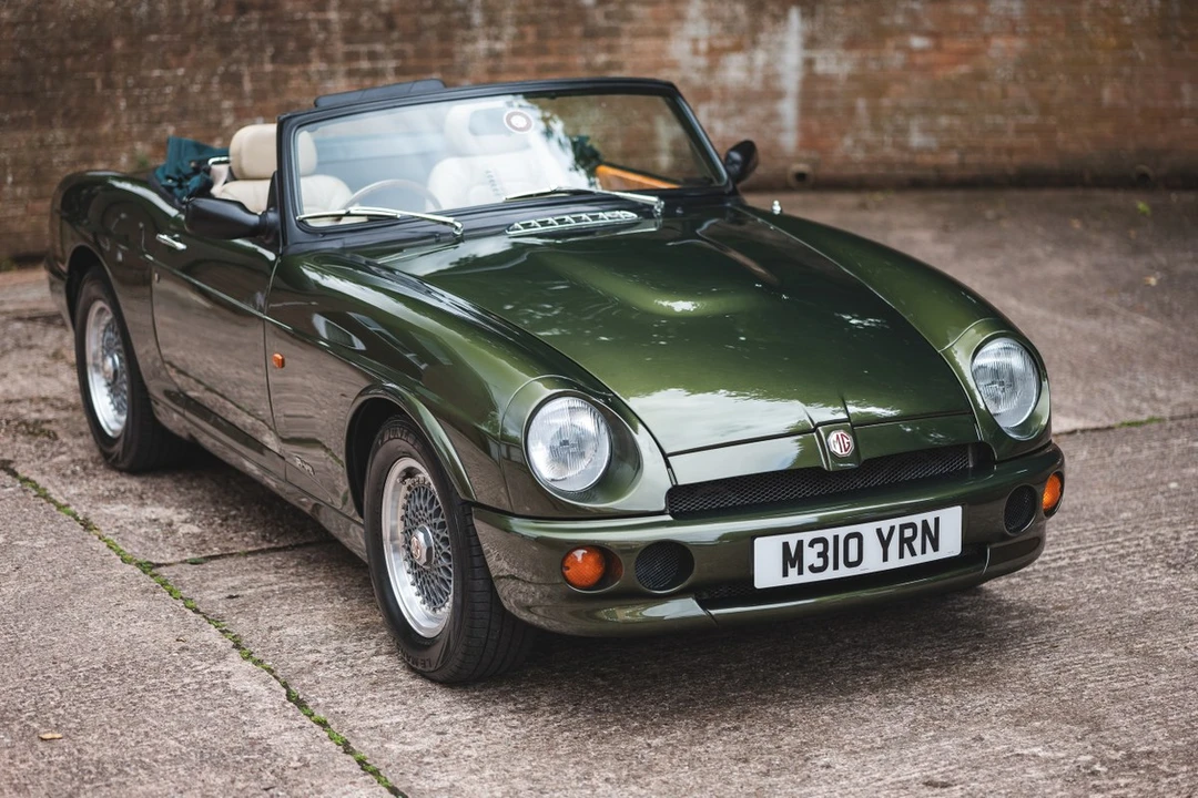 1995 MG RV8 - Image 3 of 30