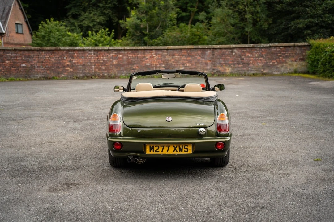 1995 MG RV8 - Image 19 of 30