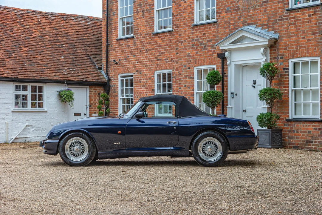 1995 MG RV8 - Image 15 of 30