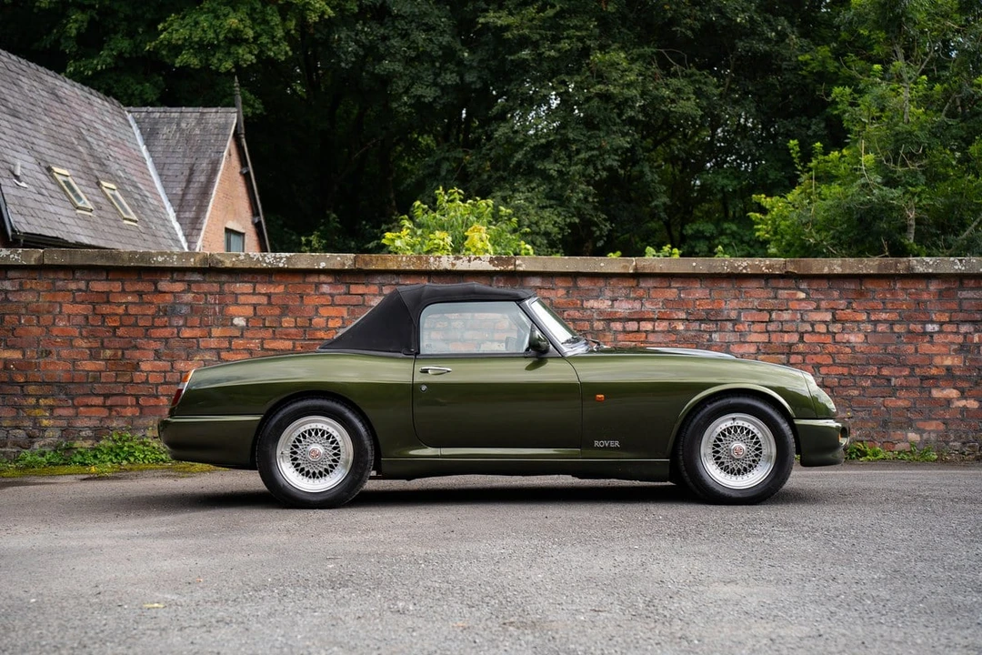 1995 MG RV8 - Image 29 of 30
