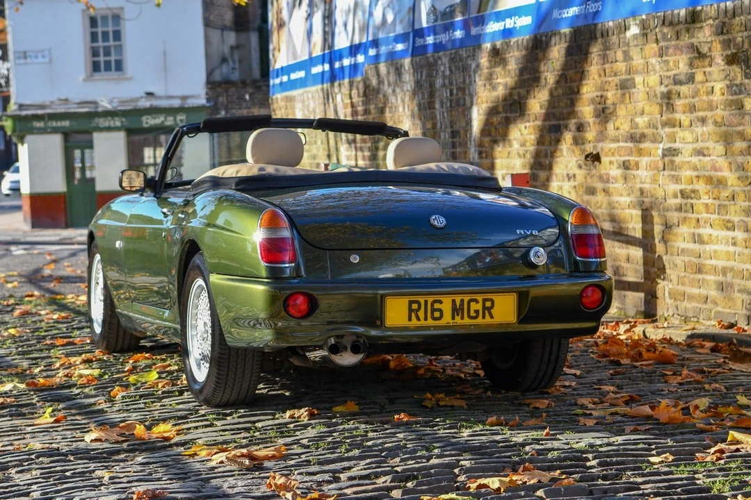 1994 MG RV8 - Image 4 of 30
