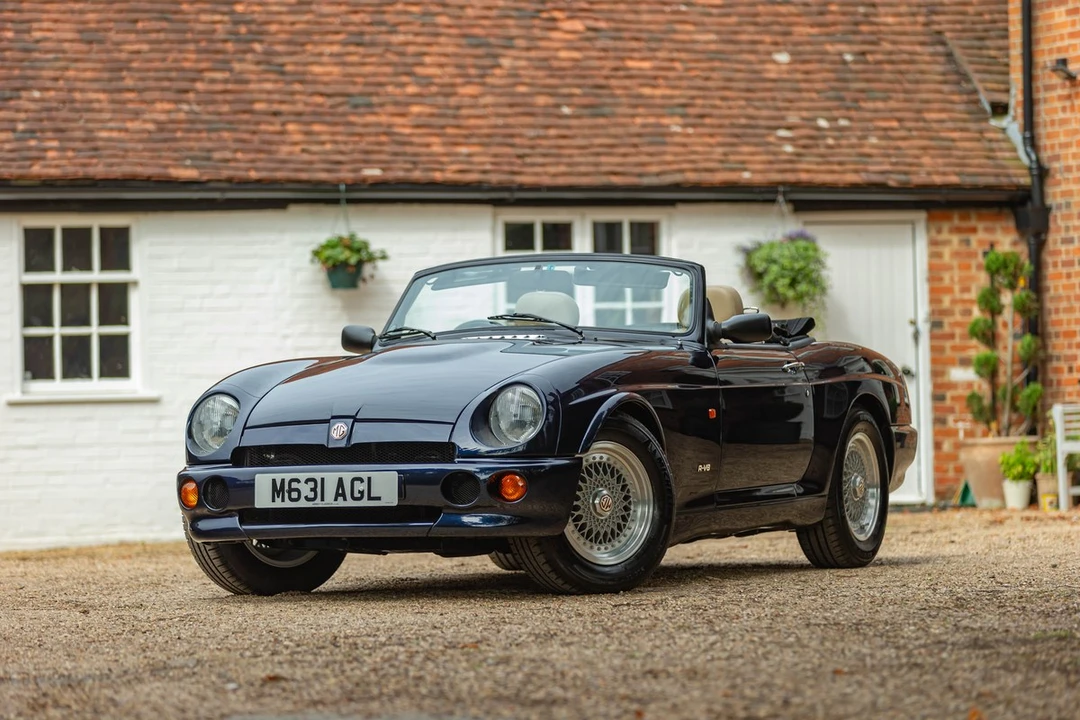 1995 MG RV8 - Image 7 of 30
