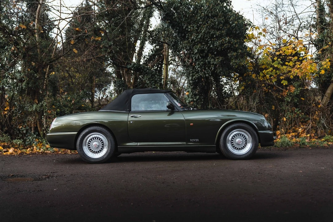 1995 MG RV8 - Image 2 of 30