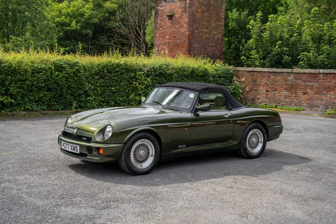 1995 MG RV8 - Image 25 of 30